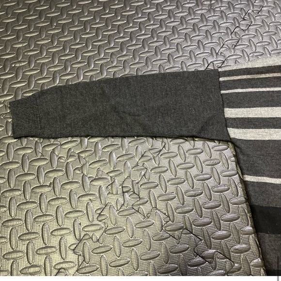 Eileen Fisher Sweater Wool Blend Top Stripe Black Grey Size Medium - Picture 8 of 9